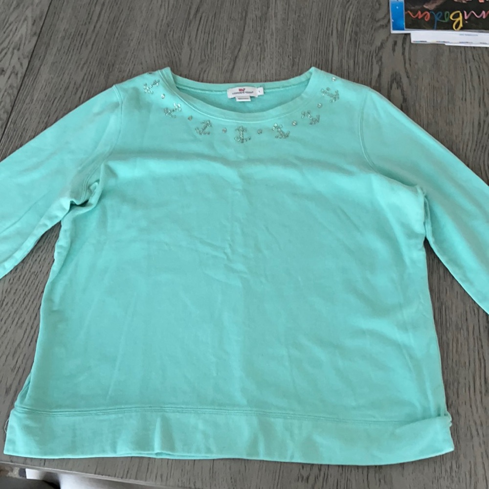 Used Vineyard Vines L crewneck sweatshirt style top with anchor gems light teal